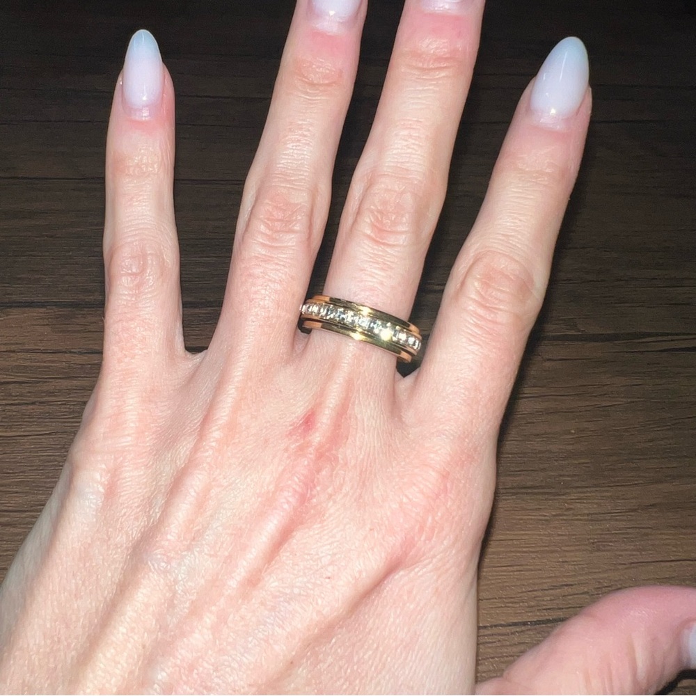 Crystal Statement Spinning Fidget Ring - image 1